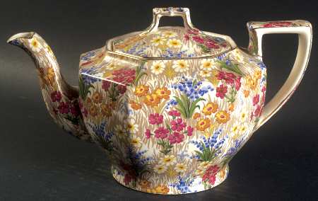 Marguerite (Gold Trim) Ajax Teapot & Lid