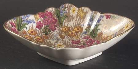 Marguerite (Gold Trim) 5" Oval Nut Dish