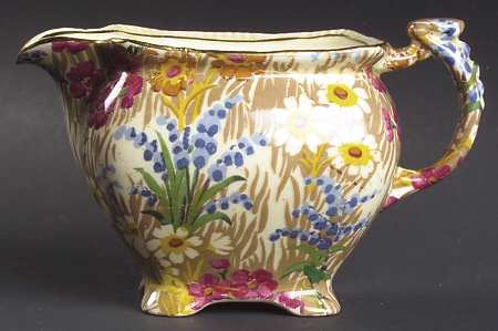 Marguerite (Gold Trim) Athena Creamer (Early)