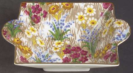 Marguerite (Gold Trim) Small Square Sweet Meat Dish