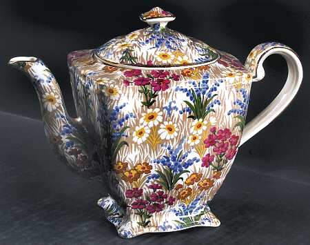 Marguerite (Gold Trim) 3 Cup Ascot Teapot & Lid
