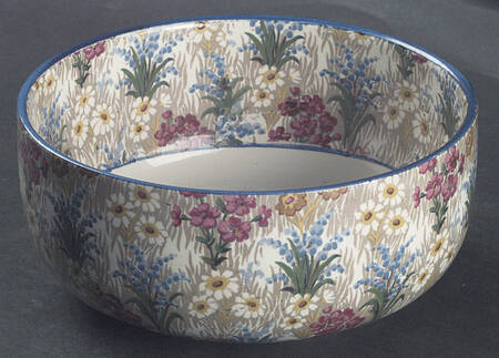 Marguerite (Blue Trim) 6" Round Vegetable Bowl