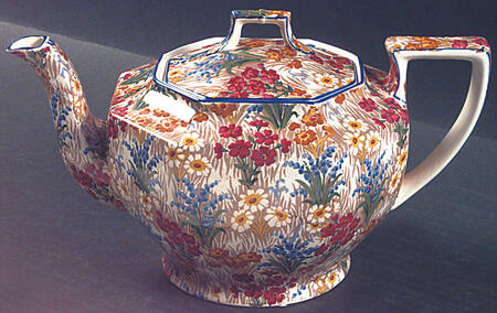 Marguerite (Blue Trim) Ajax Teapot & Lid