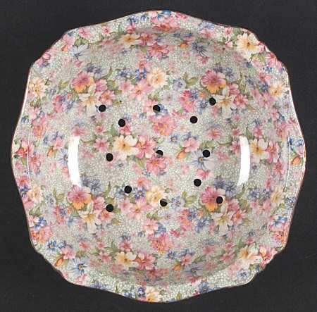 Marion (Older) Large Pierced Berry Bowl