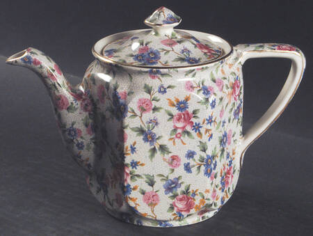 Old Cottage Chintz (Pre 1960, Cream) Sexta Teapot & Lid