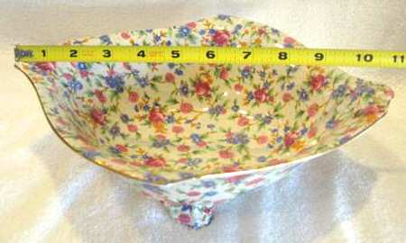 Old Cottage Chintz (Pre 1960, Cream) 3 Toed Large Fruit Bowl