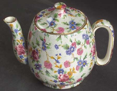 Old Cottage Chintz (Pre 1960, Cream) Countess Teapot & Lid
