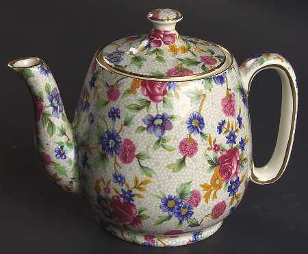 Old Cottage Chintz (Pre 1960, Cream) Individual Breakfast Set Teapot & Lid