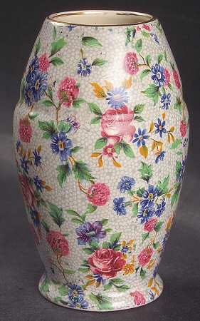 Old Cottage Chintz (Pre 1960, Cream) 4" Bud Vase