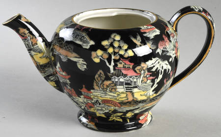 Pekin Black (Gold Trim) 3 Cup Albans Teapot No Lid