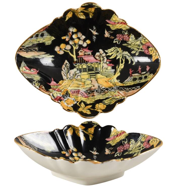Pekin Black (Gold Trim) Bon Bon