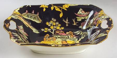 Pekin Black (Gold Trim) 6" Square Nut Dish