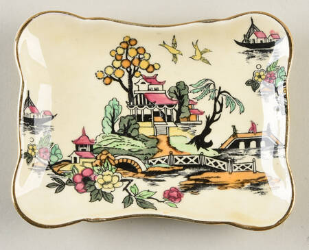 Pekin Cream Pin Tray