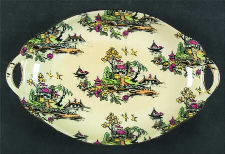 Pekin Cream Handled Malta Shape Oval Tray