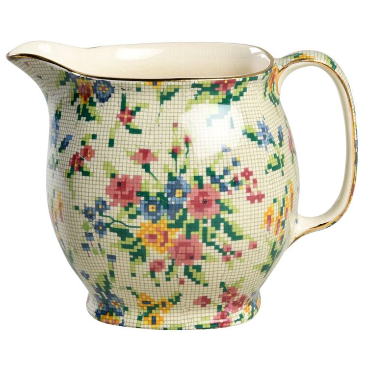 Queen Anne 24 Oz Jug