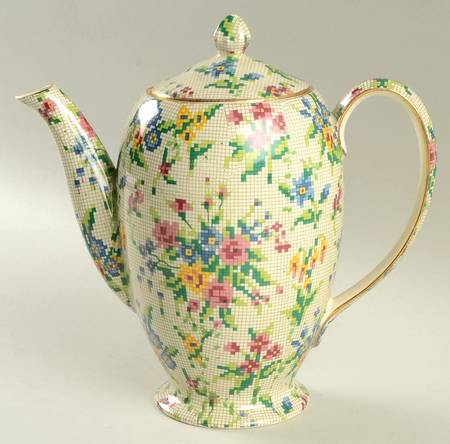 Queen Anne Albans Shape Coffee Pot & Lid