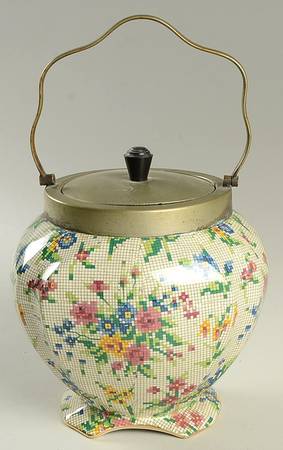 Queen Anne Biscuit Barrel & Metal Lid