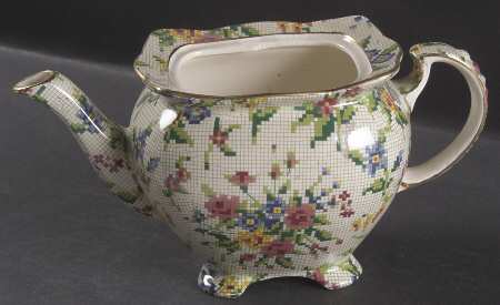 Queen Anne Early Athena Teapot No Lid