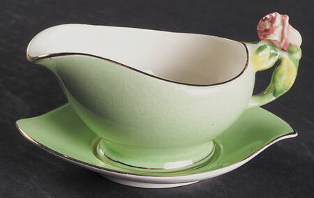 Rosebud Green (Green Background) Mint Boat & Stand