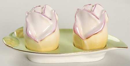 Rosebud Green (Green Background) (3 Pc) Salt & Pepper Tray Set