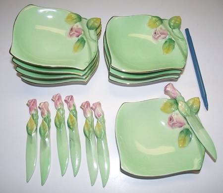 Rosebud Green (Green Background) Snack/Canape Plate