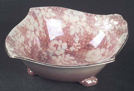 Brocade Cranberry (Iridescent) Large Fruit Bowl