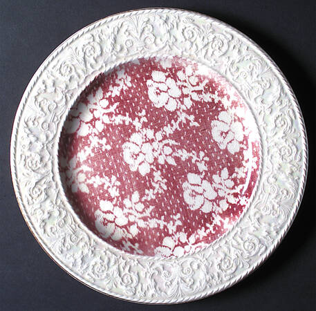 Brocade Cranberry (Iridescent) Dinner Plate wWedgwood Border