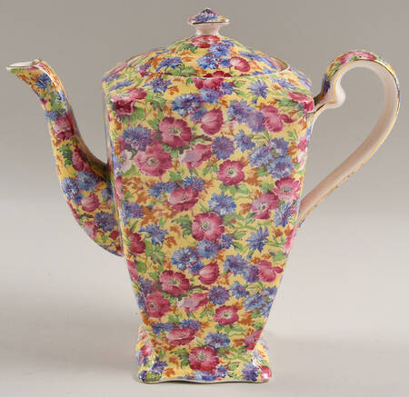 Royalty (Older) Ascot Shape Coffee Pot & Lid