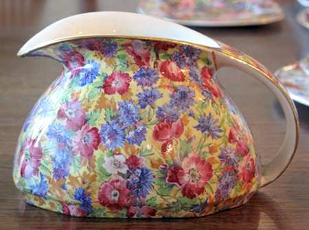 Royalty (Older) Ventnor Creamer