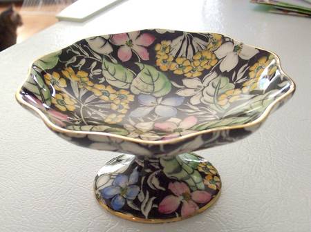 Spring Glory Black Footed Nut Dish