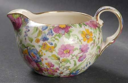 Summertime (Pre 1960, Cream Background, Gold Trim) Elite Creamer