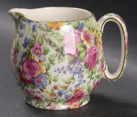 Summertime (Pre 1960, Cream Background, Gold Trim) Countess Creamer