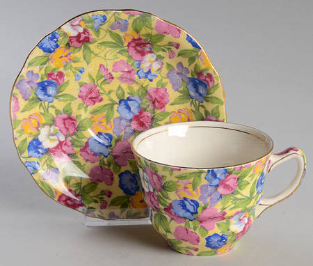 Sweet Pea Flat Cup & Saucer Set