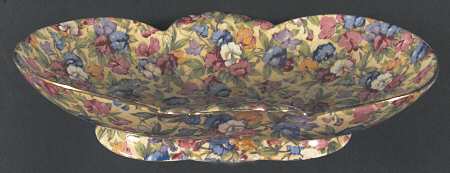 Sweet Pea 10" Oval Scalloped Bowl
