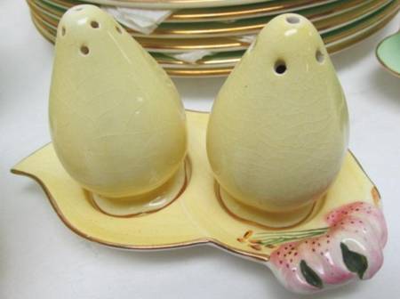 Tiger Lily Yellow (3 Pc) Salt & Pepper Tray Set