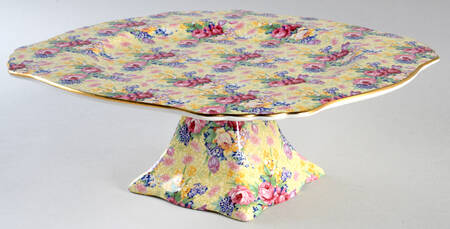 Welbeck (Older) Footed Cake Plate