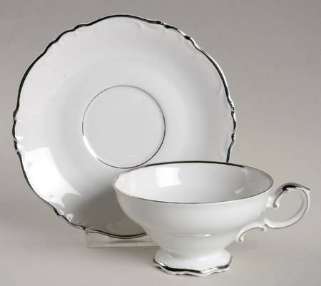 Lady Royal Footed Cup & Saucer Set