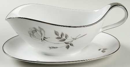 Royal Rose Gravy Boat with Attached Underplate