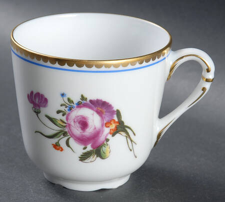 A La Reine Flat Cup