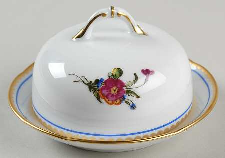 A La Reine Mini Round Covered Butter