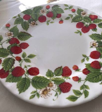 Fruit Garden Salad Plate