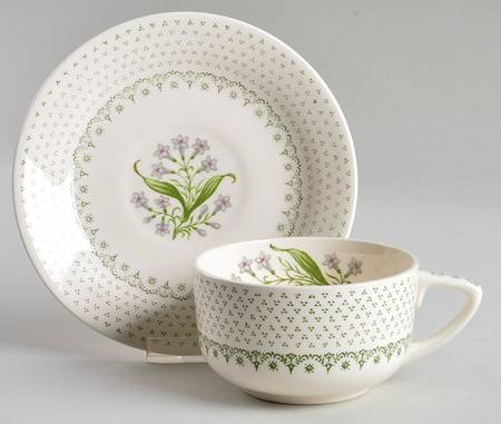 Berkeley Flat Cup & Saucer Set