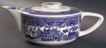 Blue Willow Teapot & Lid