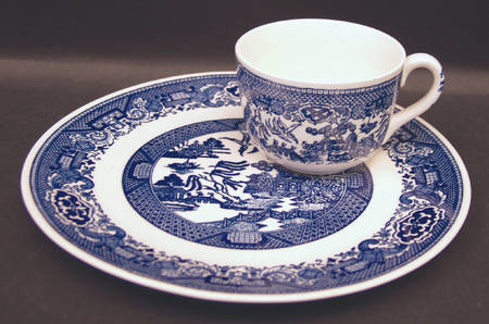 Blue Willow Snack Plate & Cup Set