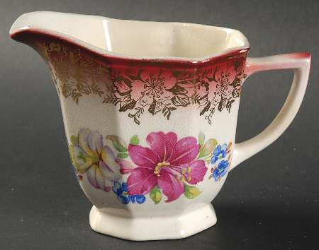 Bouquet Creamer