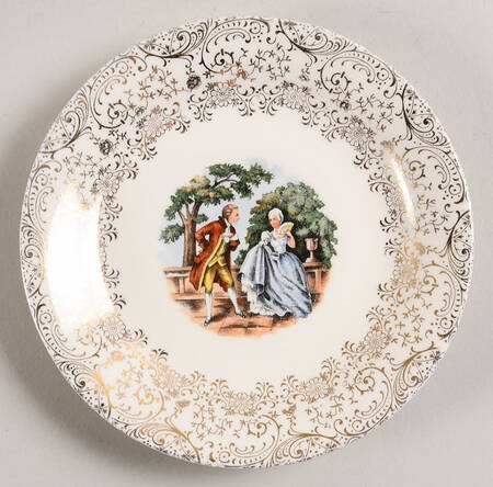 Colonial Gold Saucer