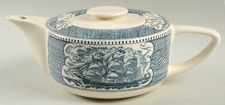 Currier and Ives Blue Teapot & Lid