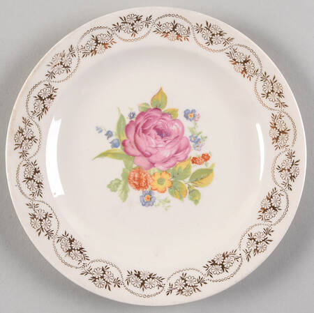 Daisy Ann Salad Plate
