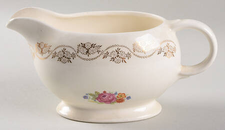 Daisy Ann Gravy Boat