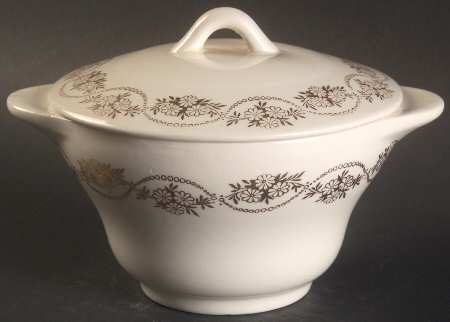 Daisy Ann Sugar Bowl & Lid